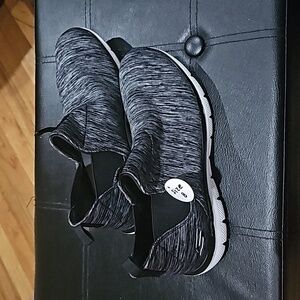 Skechers dual lite air cooled memory foam sneakers size 8